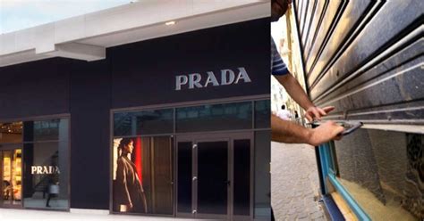 spaccio prada il castagno|Prada outlet chiude e saluta il Castagno .